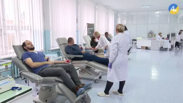 Донори крові