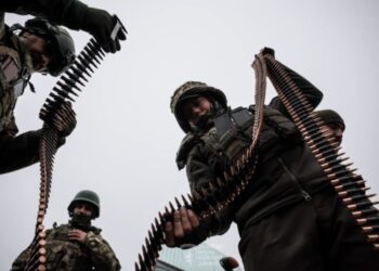 Герої на передовій і в навчанні