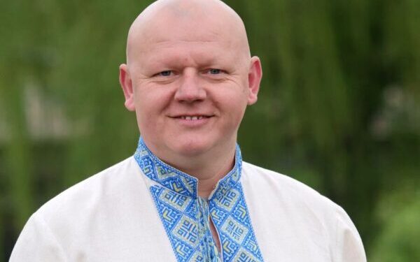 З Великоднем вітає Роман Полікровський 