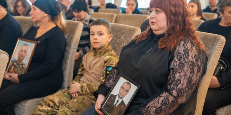 Почесними відзнаками посмертно нагородили захисників