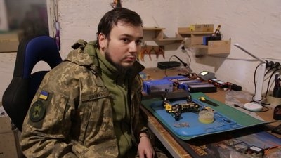 Бійці облаштували майстерню з ремонту дронів