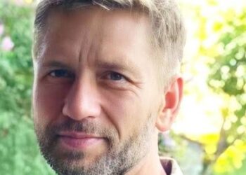 Попрощається із загиблим захисником Василем Мочулою