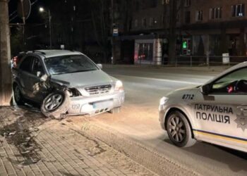 П'яний водій у Тернополі спричинив ДТП