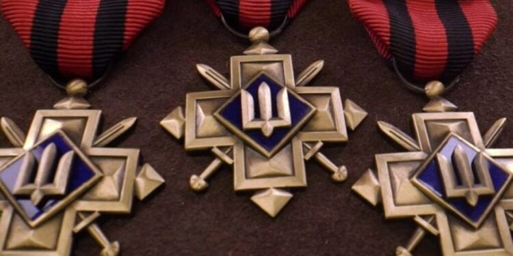 Сержант Віталій Савчук нагороджений Золотим хрестом