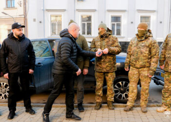 Від Тернополя передали Nissan та Ford