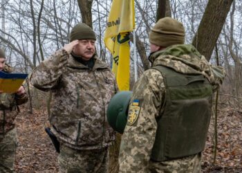 За порятунок побратима нагороджений Віталій Савчук