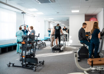 Тернопіль забезпечує спорядженням військових