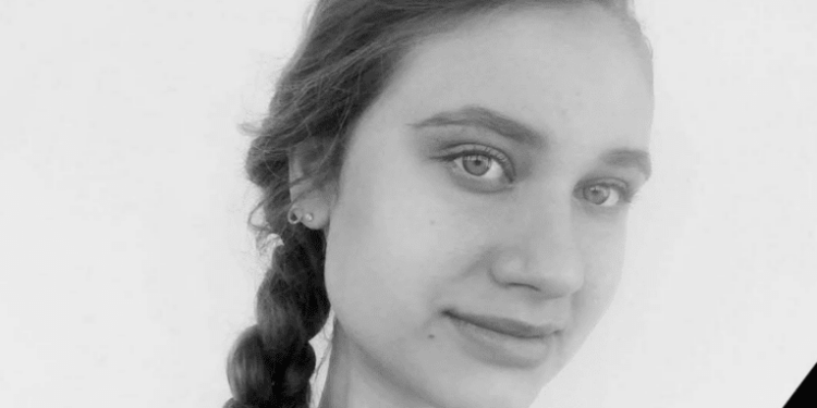 Пішла з життя молода випускниця тернопільського вишу