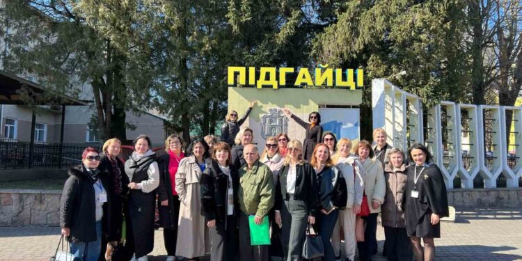 Представниці АЖУ розвивали навички попередження емоційного вигорання