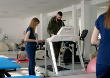 Тернопільські захисники отримують допомогу на лікування