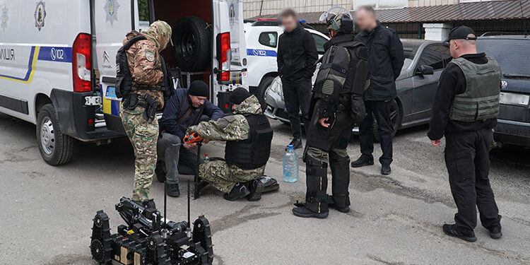 Тернополянка намагалася замінувати рaйвідділ поліції