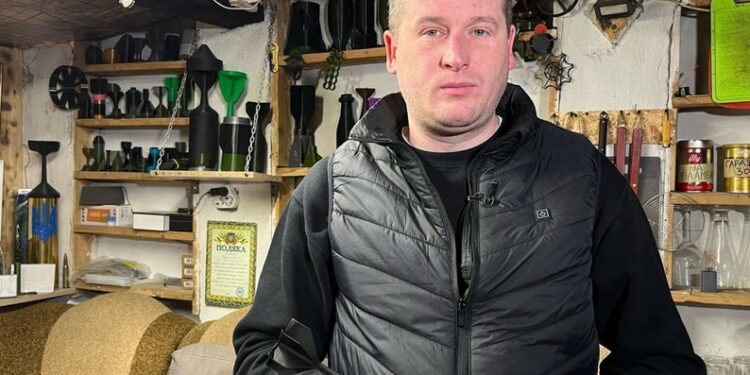 Волонтери друкують скиди для військових на 3D-принтерах