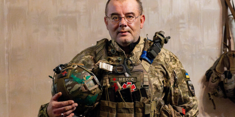 Захисника з Тернопільщини нагородили Золотим хрестом