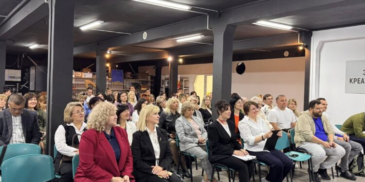 У Тернополі презентували освітній мобільний додаток