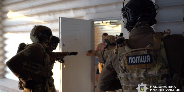 Нацполіція викрила шахрайську мережу псевдоінвесторів