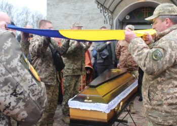 Великогаївська громада попрощалася із захисником