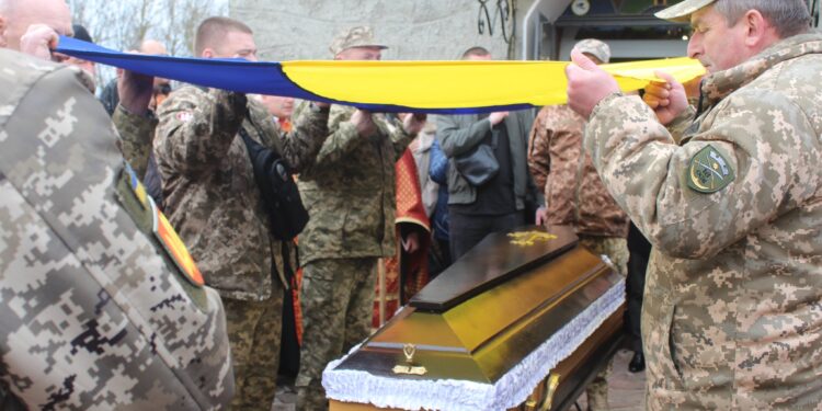 Великогаївська громада попрощалася із захисником