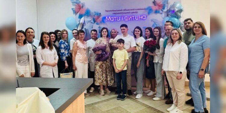 Відома гінекологиня Марʼяна Синоверська народила синочка