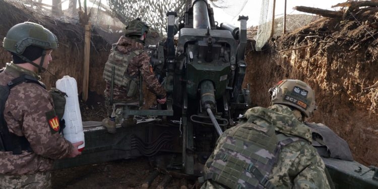 Розрахунок тернопільських артилеристів гаубиці FH70