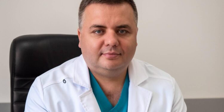 Доктор Олег Іщак — представник династії медиків