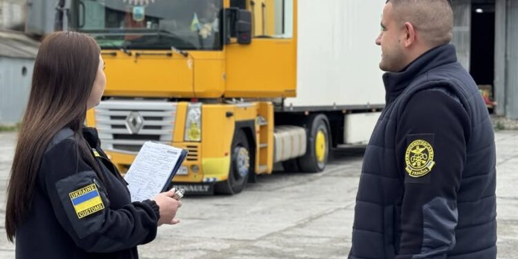 Митниця надала авторизацію на поміщення товарів