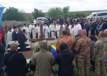 У Борщеві попрощалися з бійцем Романом Олексюком