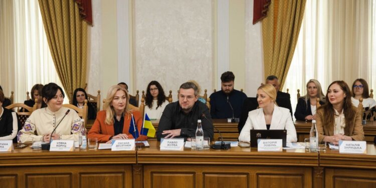 У ЗУНУ організували круглий стіл на тему євроінтеграції