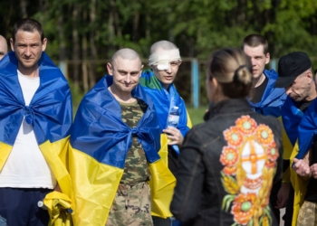 На Тернопільщину повернулися важкопоранені та тяжкохворі захисники