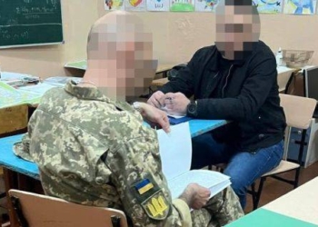 Харчі для військових опинилися на смітнику