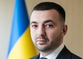 Микола Петришин намагається повернутися на посаду через суд