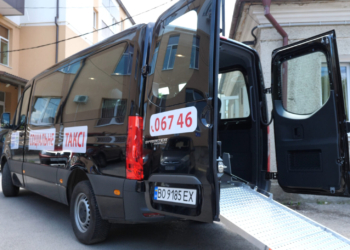 Новий автомобіль соціального таксі отримав Тернопіль