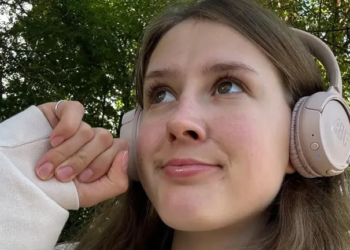 Тендітна тернопільська біатлоністка у розкішній сукні