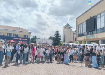 У Підволочиську відбувся фестиваль Зеленого борщу