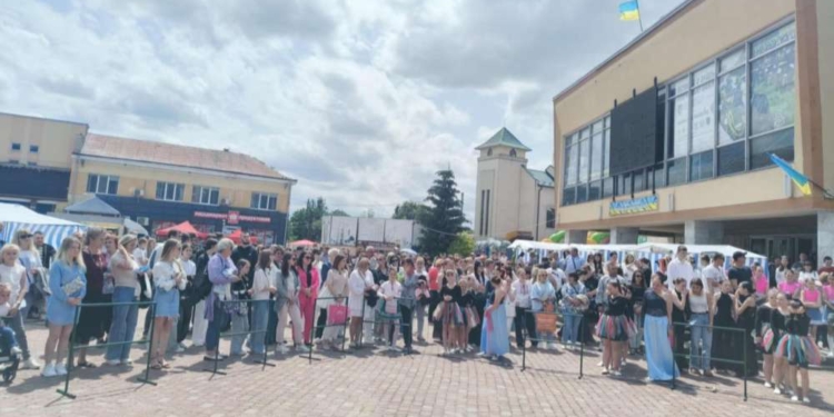 У Підволочиську відбувся фестиваль Зеленого борщу