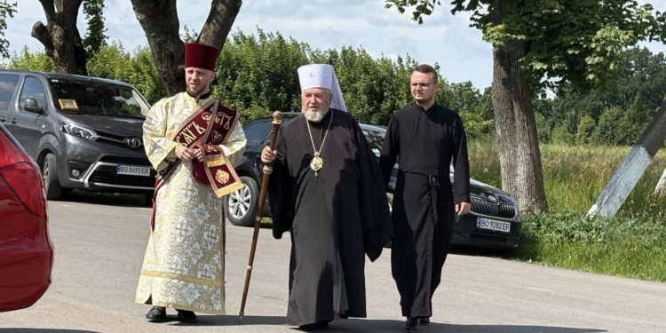 У Великі Гаї завітав Владика-емерит Василій Семенюк