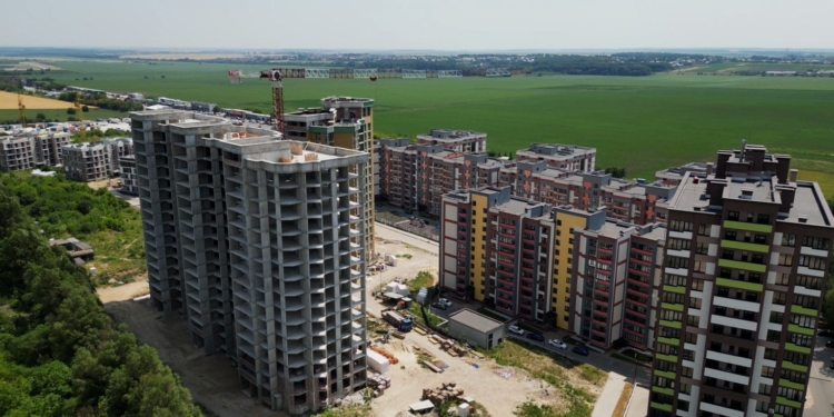 Прогрес будівництва Варшавського мікрорайону