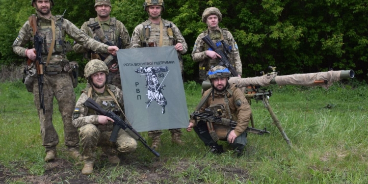 Рота вогневої підтримки на полі бою