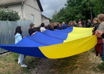 Саранчуківська громада прощається з двома захисниками