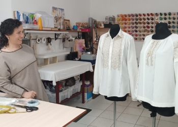 Тетяна Вертепна створює цікавий одяг з вишивкою