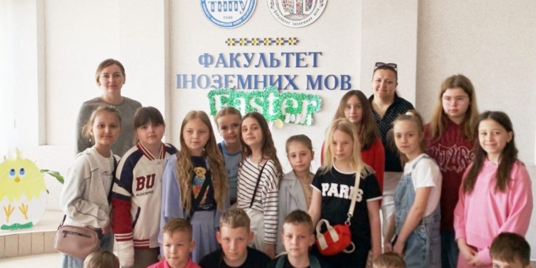 Запрошує факультет іноземних мов ТНПУ