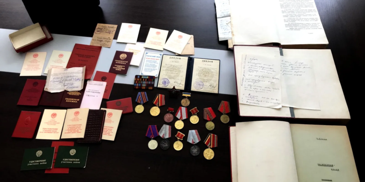 Документи від крєзнавців отримав Державний архів