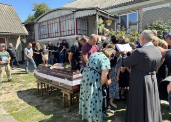 На Тернопільщині поховали захисника Сергія Шмигуна