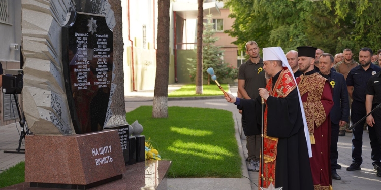 У Тернополі відкрили меморіал загиблих правоохоронців