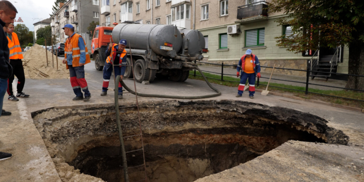 Нa Руській в Тернополі усклaднений рух трaнспорту