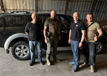 Сергій Надал передав воїнам ТРО автомобіль та квадрокоптери