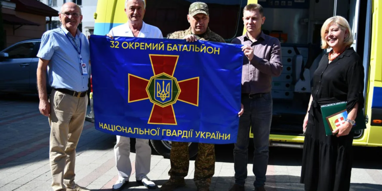 Тернопільська клінічна лікарня передала допомогу