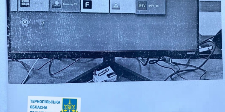 Житель Тернопільщини продавав ретрансляцію телеканалів