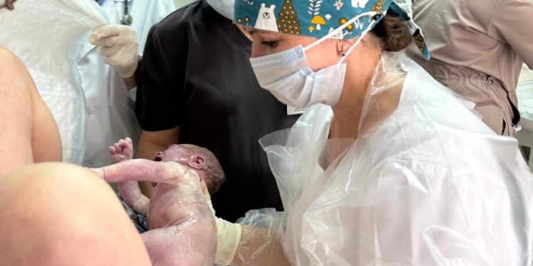 У перинатальному центрі прийняли складні пологи