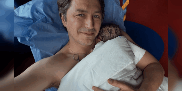 У відомого волонтера народився син