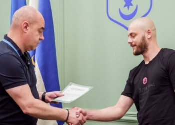 Боєць Азову отримав житло від Тернополя